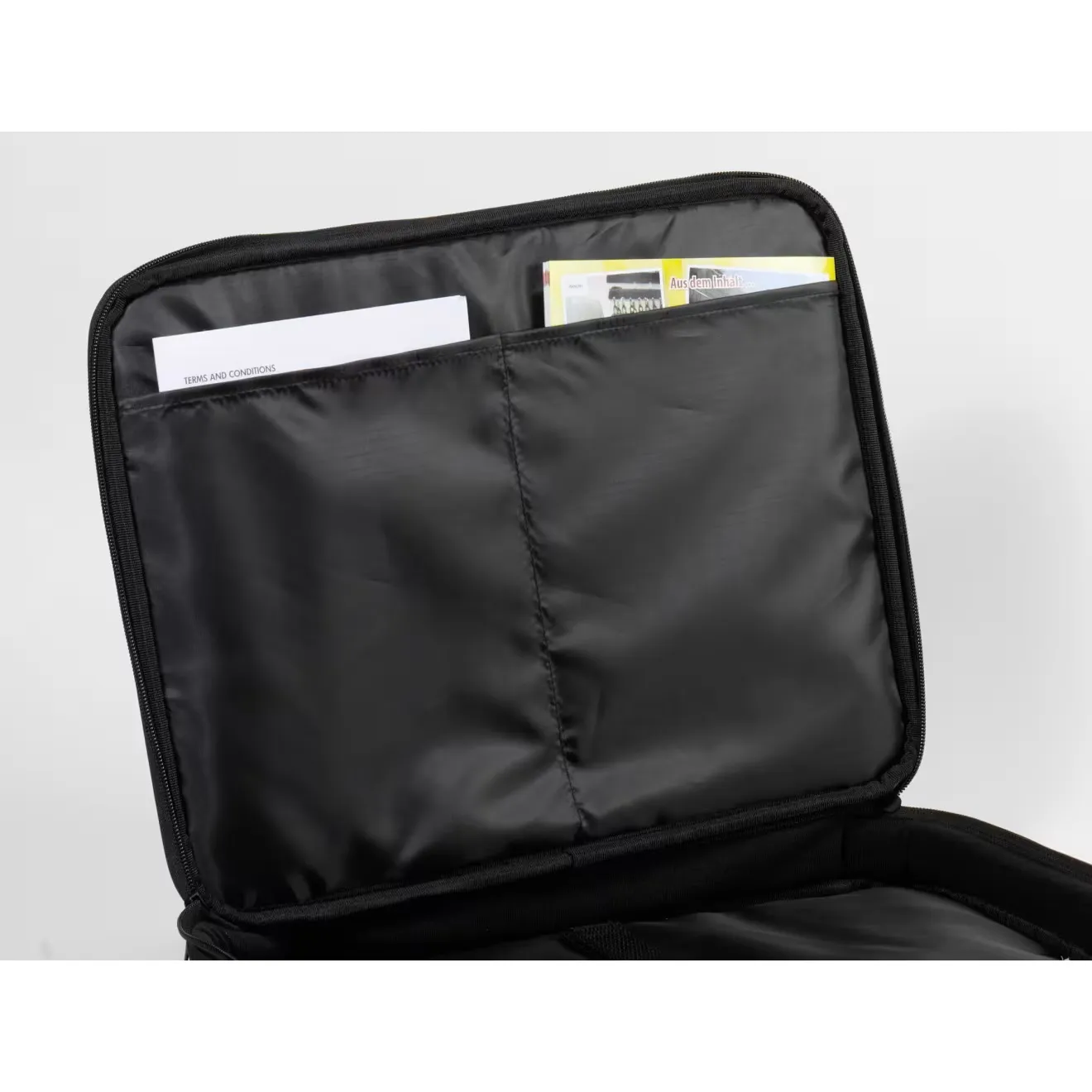 Praktische VIVANCO Notebooktasche Essential, 17,3 Zoll, Nylon, Slim Design, Schultergurt, Zubehörfächer – Bild 2