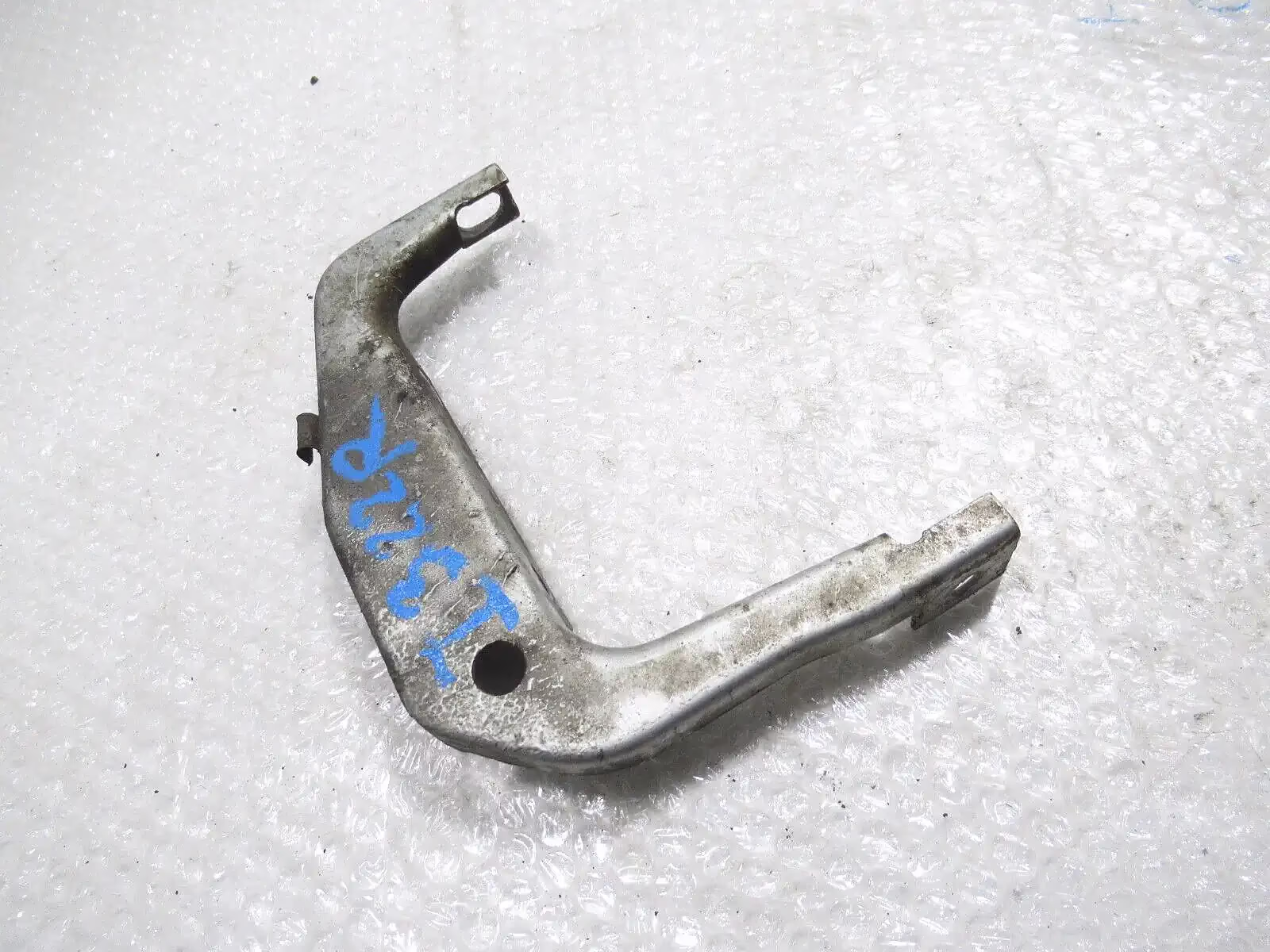 PORSCHE 911 G-Modell Kotflügelhalter Halter Stütze rechts 91150308000 – Bild 2