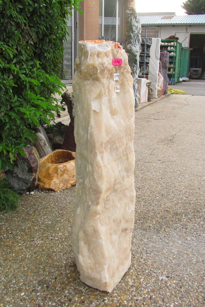 White Onyx Quellstein 106cm, Nr. O15-12