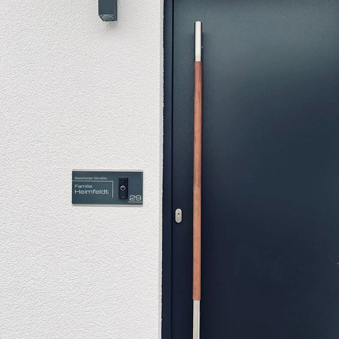 Funkklingelschild für die Unifi G4 Pro mit Gravur – Bild 5